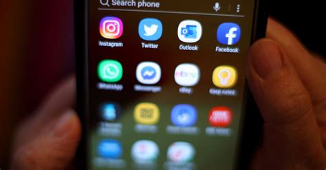 Woman Forced To Disable Emergency Alerts After Receiving Multiple Government Warning Messages