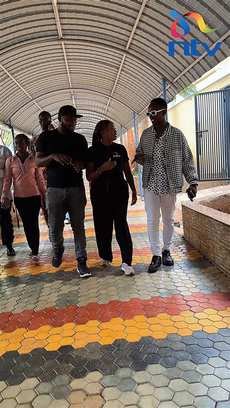 Your Wallet Should Work For You Not Against You Stay Protected And Connected With These 5 Wallet Safety Tips With Community Choice S Digital Wallet And E Banking You Can Manage Finances Securely