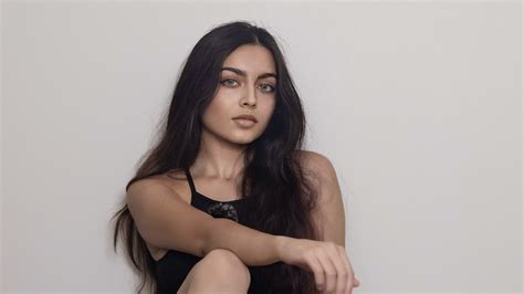 Youtuber Zara Dar Drops Out Of Phd To Join Onlyfans Netizens Weigh In Viral News News9live Youtuber Zara Dar Drops Out Of Phd To Join Onlyfans Netizens Weigh In Viral News News9live